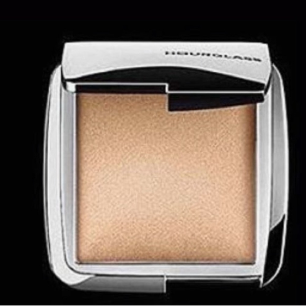 Hourglass Cream Highlighter Smooth Radiant Glow
